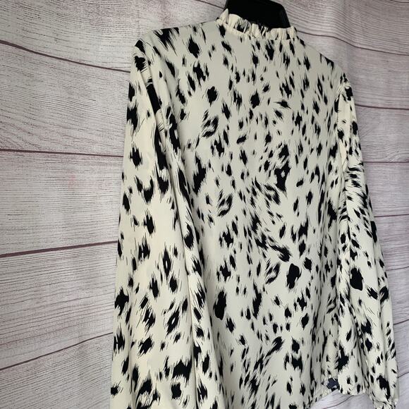 White with Black Spots Blouse Long Sleeve Round Ruffle Neck Bishop Billow Sleeve - Picture 15 of 15